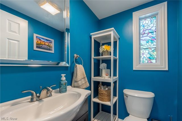 18707 Scottsdale Boulevard, Shaker Heights, OH 44122