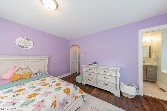 18707 Scottsdale Boulevard, Shaker Heights, OH 44122