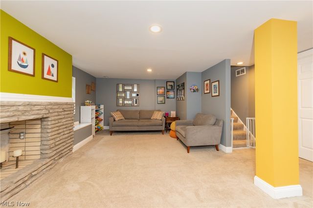 18707 Scottsdale Boulevard, Shaker Heights, OH 44122