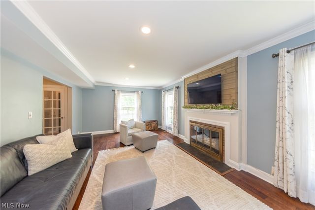 18707 Scottsdale Boulevard, Shaker Heights, OH 44122