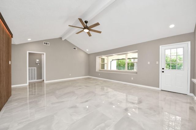 16222 Forest Bend Avenue, Friendswood, TX 77546