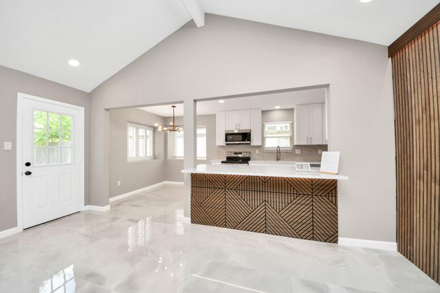 16222 Forest Bend Avenue, Friendswood, TX 77546