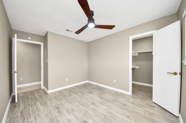 16222 Forest Bend Avenue, Friendswood, TX 77546