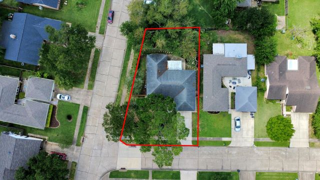 16222 Forest Bend Avenue, Friendswood, TX 77546