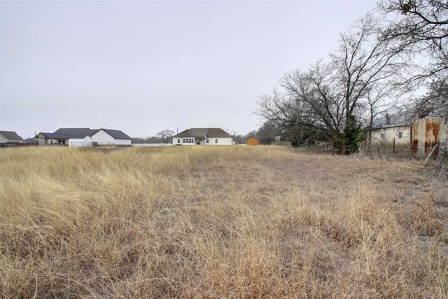 6031 County Road 401, Grandview, TX 76050