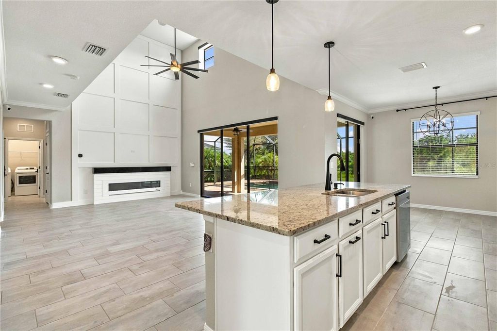 Image 13 of property listing at 17809 POLO TRAIL, Bradenton, FL 34211