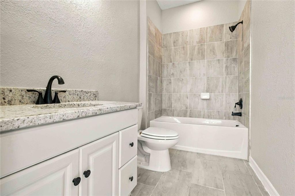 Image 27 of property listing at 17809 POLO TRAIL, Bradenton, FL 34211