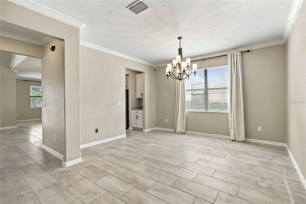 Image 9 of property listing at 17809 POLO TRAIL, Bradenton, FL 34211