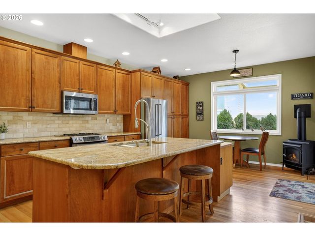 13482 Sw ASCENSION Dr, Portland, OR 97223