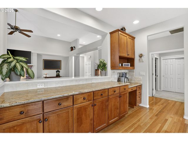 13482 Sw ASCENSION Dr, Portland, OR 97223