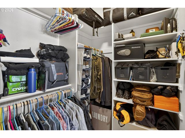 13482 Sw ASCENSION Dr, Portland, OR 97223