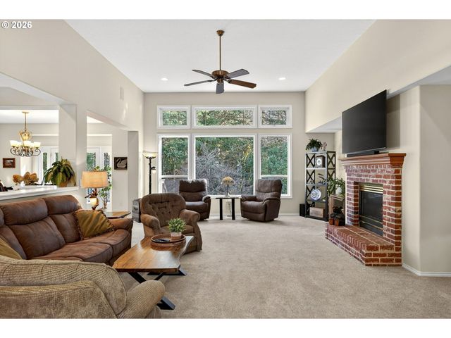 13482 Sw ASCENSION Dr, Portland, OR 97223