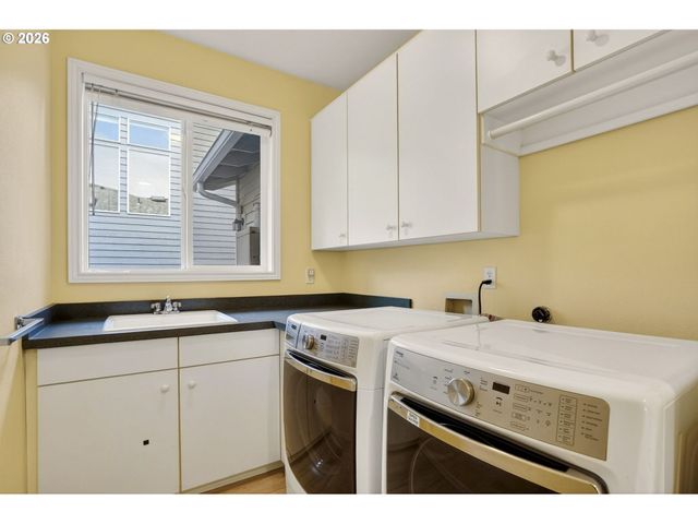 13482 Sw ASCENSION Dr, Portland, OR 97223