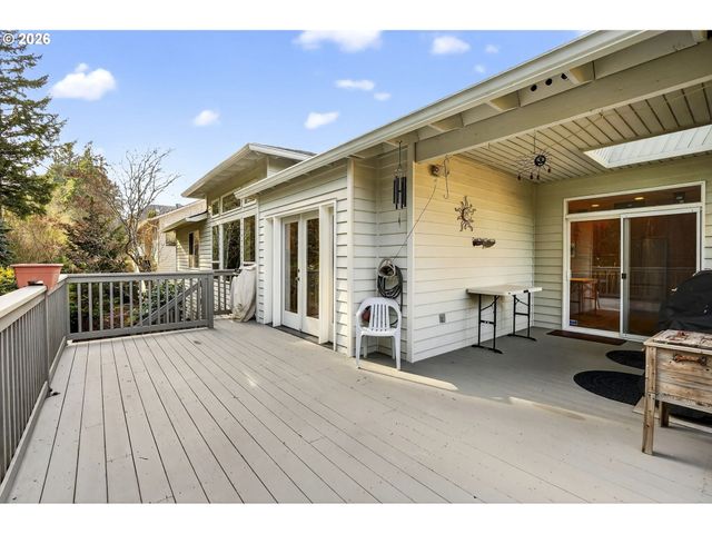 13482 Sw ASCENSION Dr, Portland, OR 97223