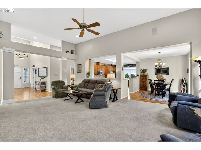 13482 Sw ASCENSION Dr, Portland, OR 97223