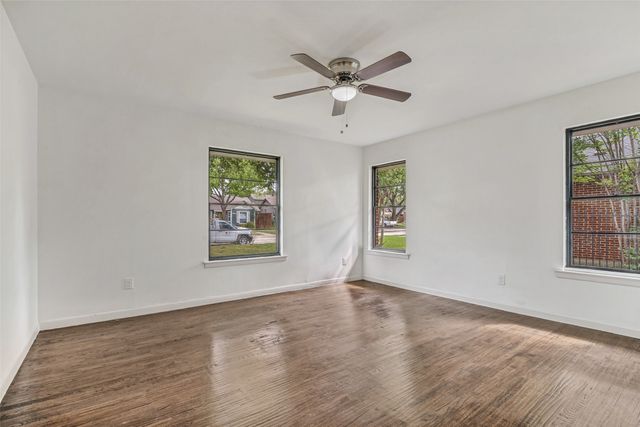 1018 W Avenue F, Garland, TX 75040