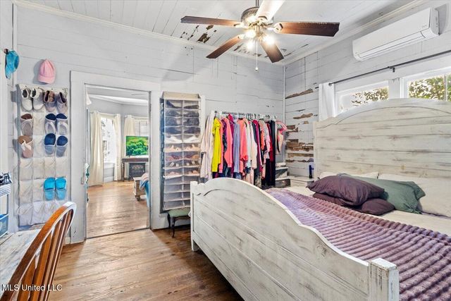 2320 24th Avenue, Gulfport, MS 39501