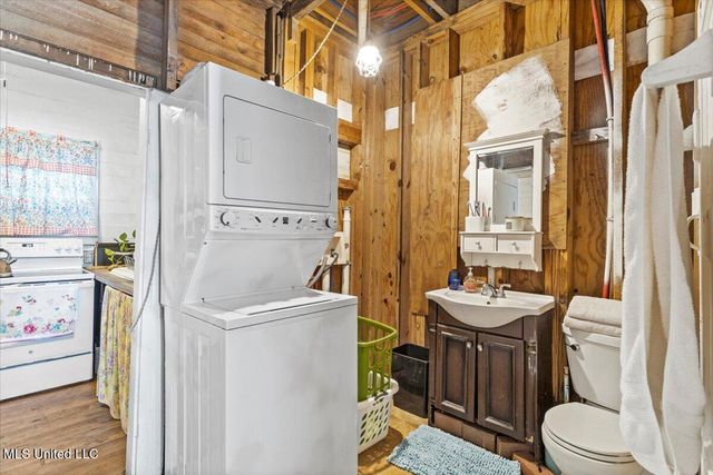 2320 24th Avenue, Gulfport, MS 39501