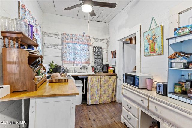 2320 24th Avenue, Gulfport, MS 39501