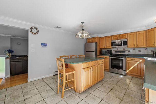 77 Robin Drive, Carmel, NY 10512