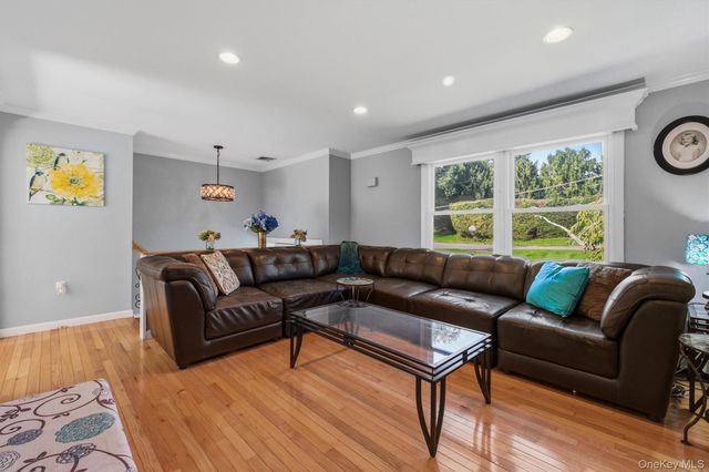 77 Robin Drive, Carmel, NY 10512
