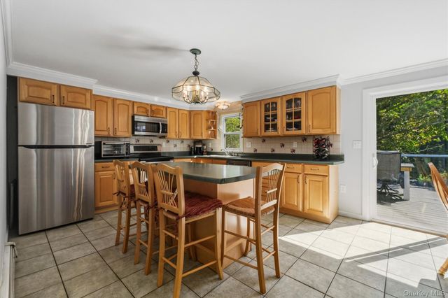 77 Robin Drive, Carmel, NY 10512
