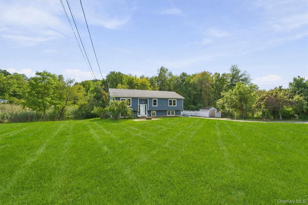 77 Robin Drive, Carmel, NY 10512 — photo 3