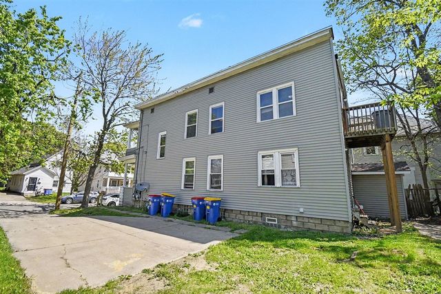820 Watson Street, Grand Rapids, MI 49504