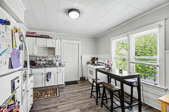 820 Watson Street, Grand Rapids, MI 49504