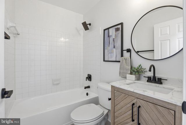 1713 GOULD DR, District Heights, MD 20747