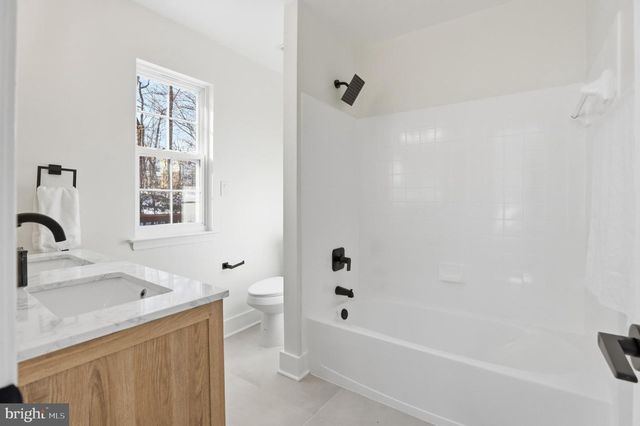 1713 GOULD DR, District Heights, MD 20747