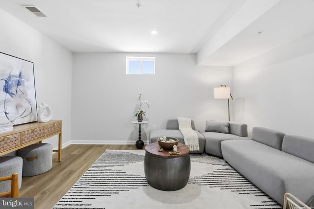 1713 GOULD DR, District Heights, MD 20747