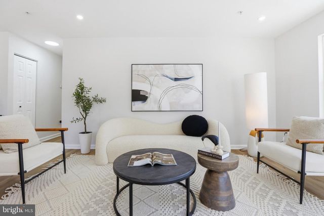 1713 GOULD DR, District Heights, MD 20747