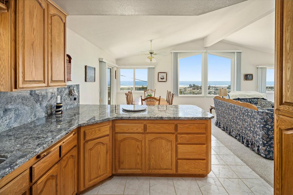 Image 15 of property listing at 2670 Koa Avenue, Morro Bay, CA 93440