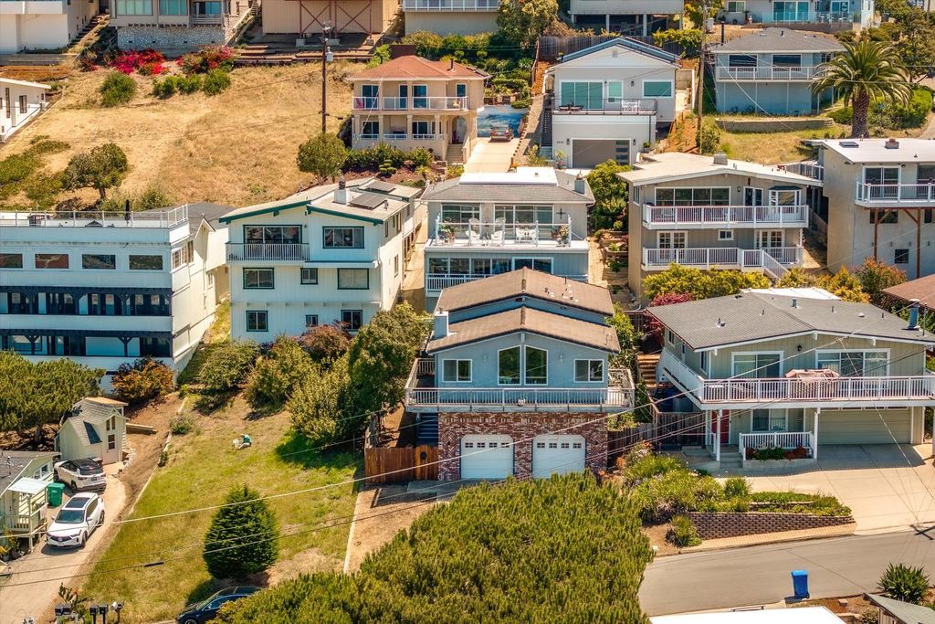 Image 29 of property listing at 2670 Koa Avenue, Morro Bay, CA 93440