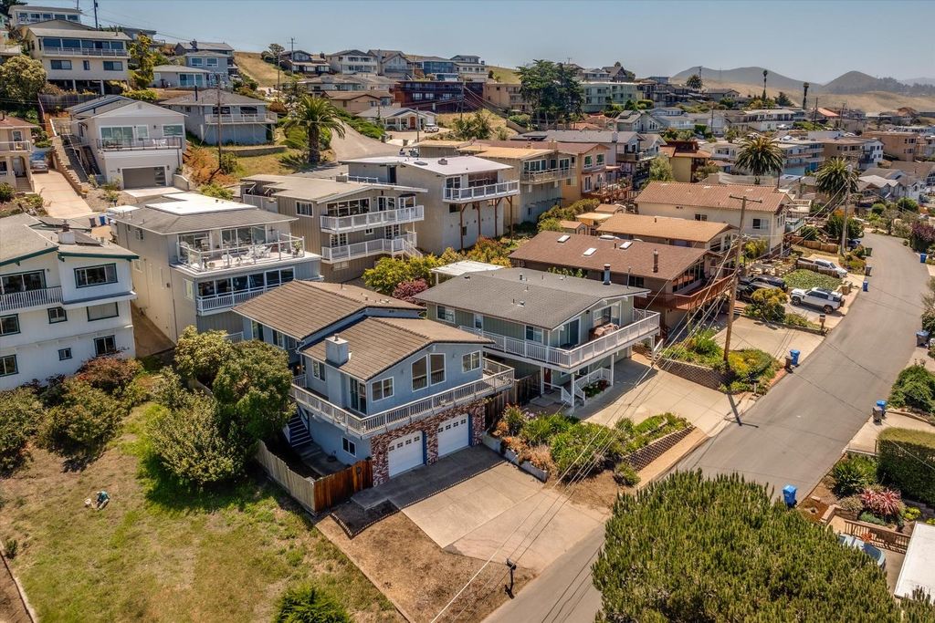 Image 30 of property listing at 2670 Koa Avenue, Morro Bay, CA 93440