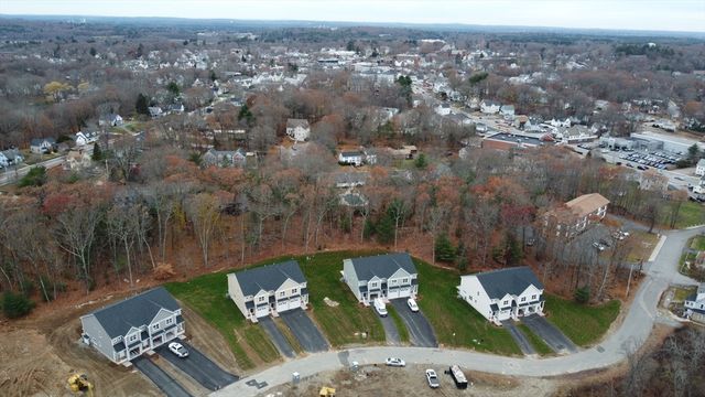 64 Uncas Avenue Extension, Franklin, MA 02038