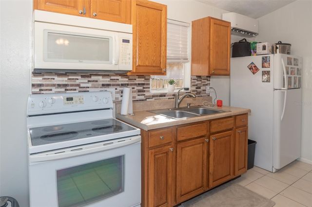 111 AVENIDA DE LA ISLA A, Nokomis, FL 34275