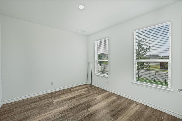 315 Doodle LN, Hutto, TX 78634