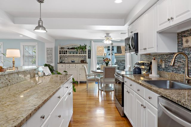 615 Main Street UNIT 11, Hyannis, MA 02601