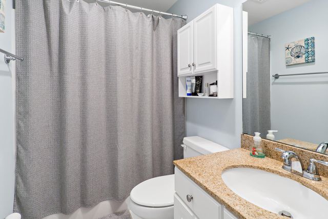 615 Main Street UNIT 11, Hyannis, MA 02601