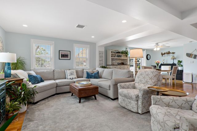 615 Main Street UNIT 11, Hyannis, MA 02601