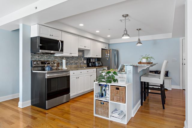 615 Main Street UNIT 11, Hyannis, MA 02601