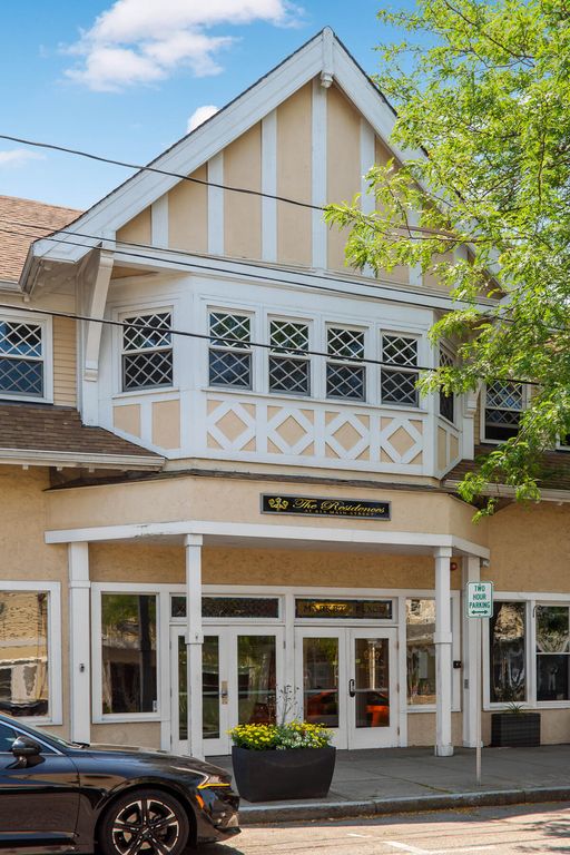 615 Main Street UNIT 11, Hyannis, MA 02601