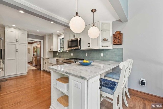 66 Dodd Street, Glen Ridge, NJ 07028