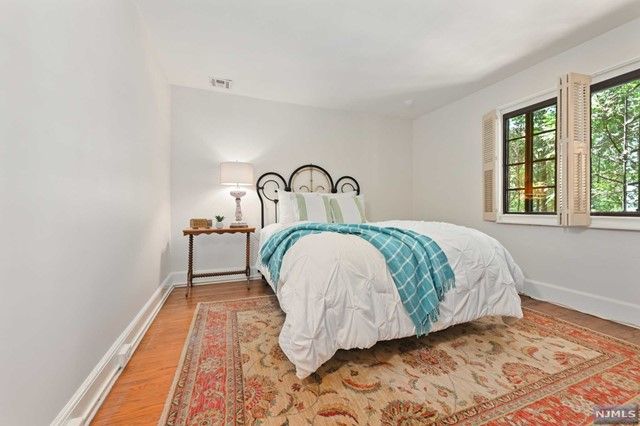 66 Dodd Street, Glen Ridge, NJ 07028