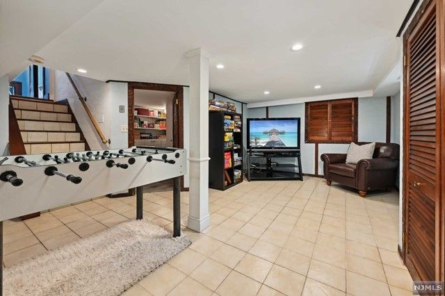 66 Dodd Street, Glen Ridge, NJ 07028