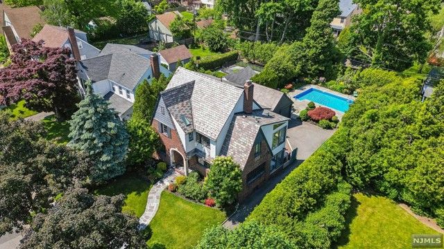 66 Dodd Street, Glen Ridge, NJ 07028
