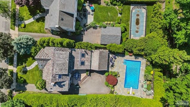 66 Dodd Street, Glen Ridge, NJ 07028
