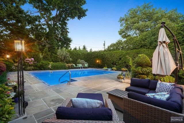 66 Dodd Street, Glen Ridge, NJ 07028